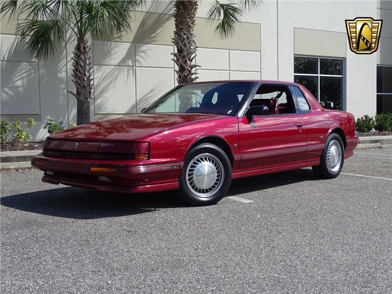 Oldsmobile toronado 1990