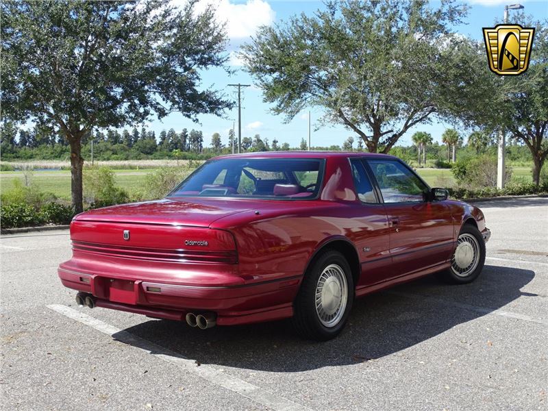 Oldsmobile toronado 1990