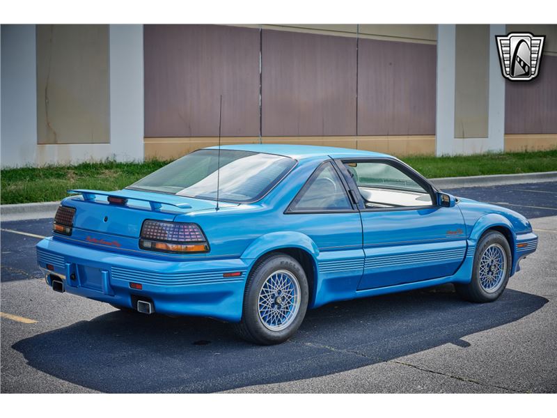 No Reserve: 1k-Mile 1992 Pontiac Grand Prix Richard Petty Edition for sale  on BaT Auctions - sold for $17,501 on February 9, 2022 (Lot #65,388)