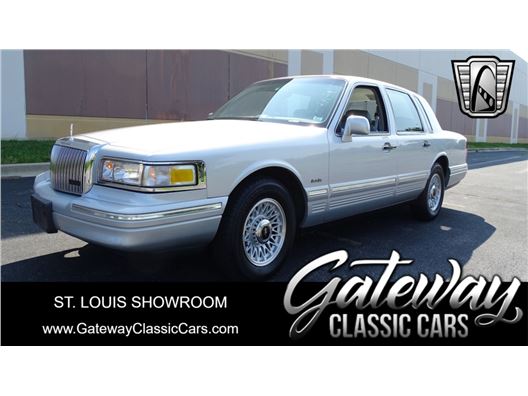 1997 Lincoln Town Car for sale in OFallon, Illinois 62269