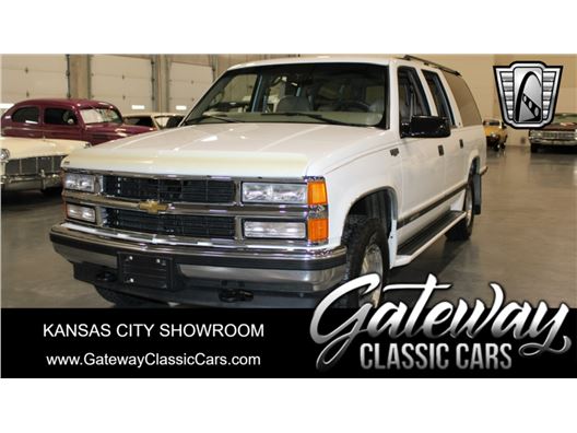 1998 Chevrolet Suburban for sale in Olathe, Kansas 66061