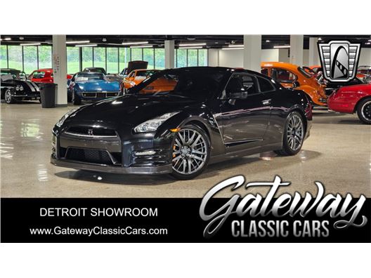2016 Nissan GT-R for sale in Dearborn, Michigan 48120