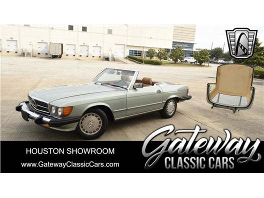 1988 Mercedes-Benz 560SL for sale in Houston, Texas 77090