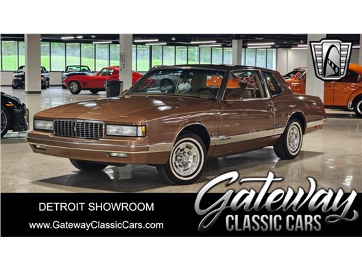 1987 Chevrolet Monte Carlo for sale in Dearborn, Michigan 48120