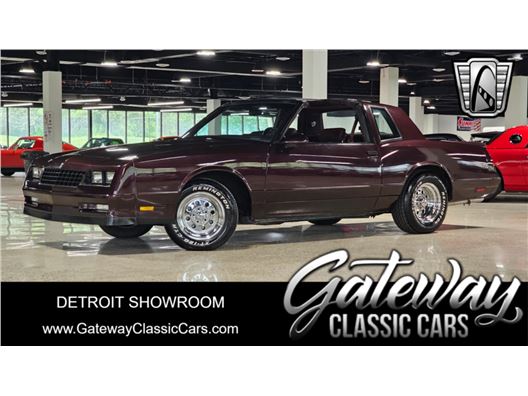 1986 Chevrolet Monte Carlo for sale in Dearborn, Michigan 48120