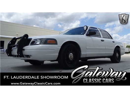 2009 Ford Crown Victoria for sale in Coral Springs, Florida 33065