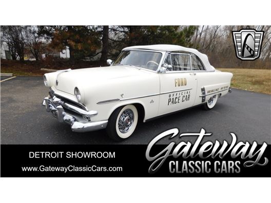 1953 Ford Crestline for sale in Dearborn, Michigan 48120