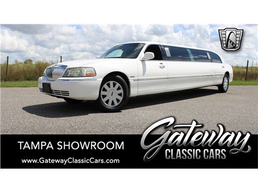 2007 Lincoln Town Car for sale in Ruskin, Florida 33570