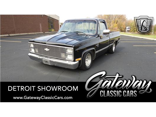 1987 Chevrolet R10 for sale in Dearborn, Michigan 48120