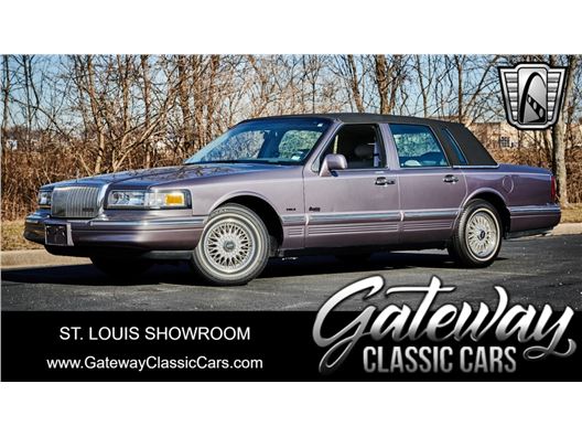 1996 Lincoln Town Car for sale in OFallon, Illinois 62269