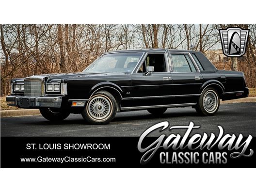 1988 Lincoln Town Car for sale in OFallon, Illinois 62269
