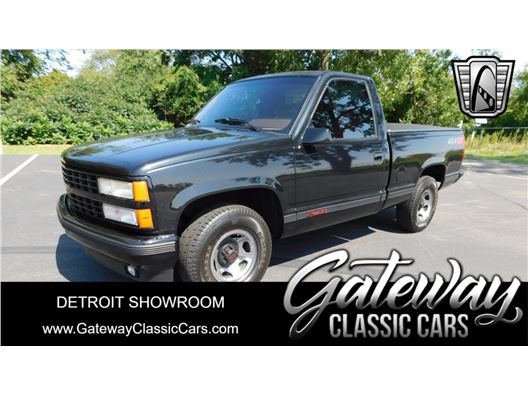 1990 Chevrolet C1500 for sale in Dearborn, Michigan 48120
