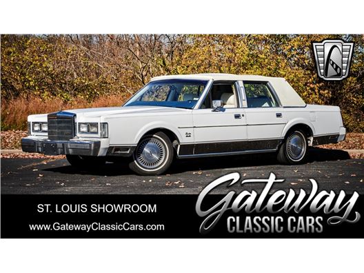 1989 Lincoln Town Car for sale in OFallon, Illinois 62269