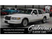 1997 Lincoln Town Car for sale in Runnemede, New Jersey 08078