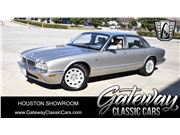 1999 Jaguar XJ8 for sale in Houston, Texas 77090